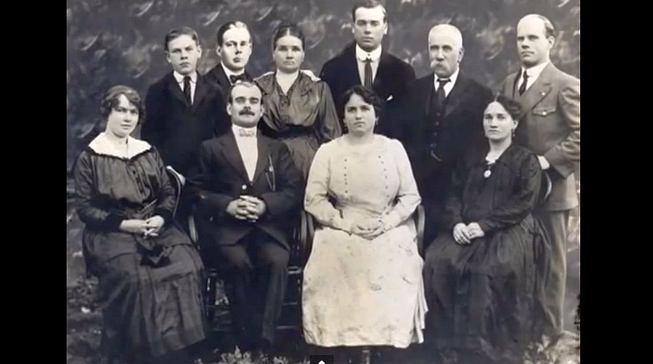 Joseph Robinson Lindley and his family